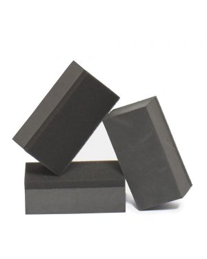 tři aplikační bloky černé barvy na aplikaci keramické ochrany